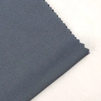 Rept 100% polyester recyclé micro polaire deux côtés brossés un côté anti-boulochage pour tissu de pyjama pour enfants